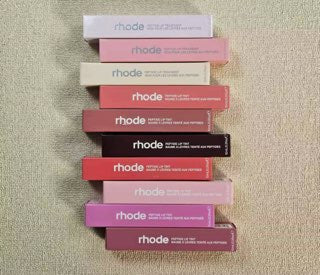 Phone Case with Lip-gloss Holder Built In (with Lip-gloss Included)