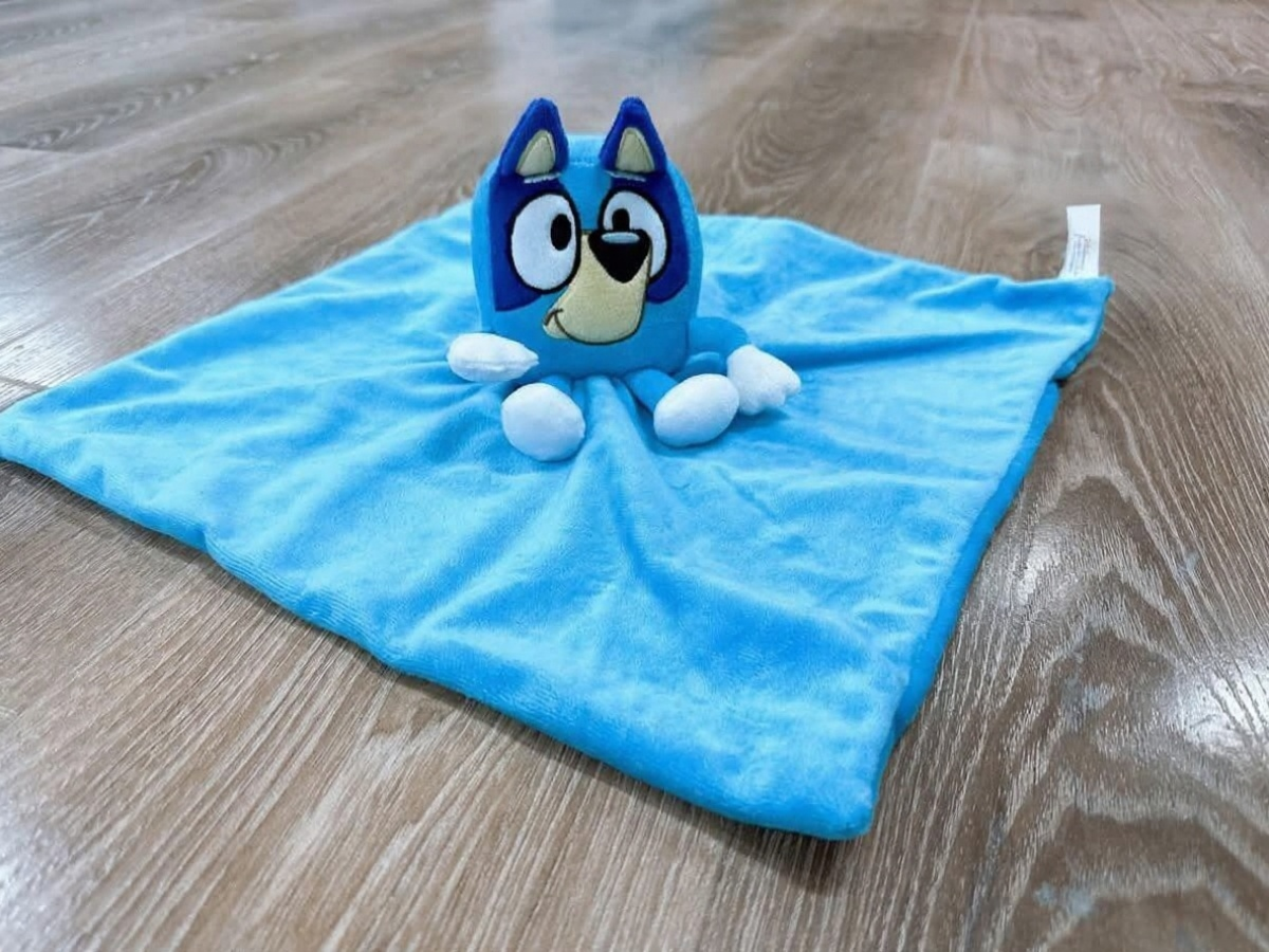 LUE DOG LOVEY SECURITY BLANKETS